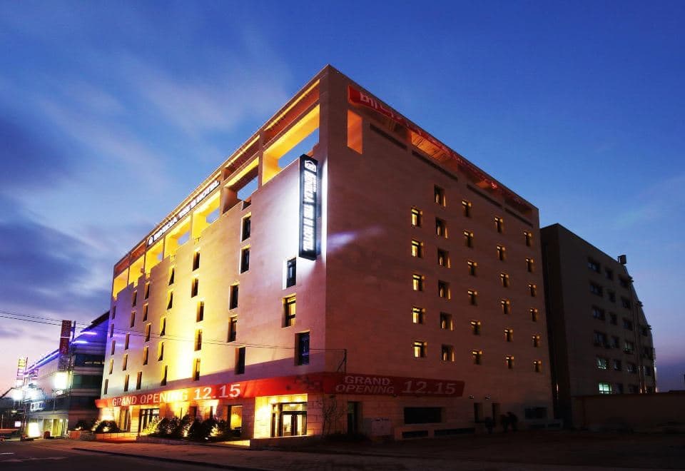 베니키아 더 에이치 호텔